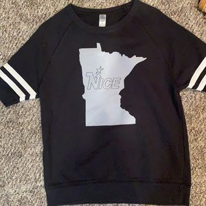 MN Short Sleeve Sweatshirt